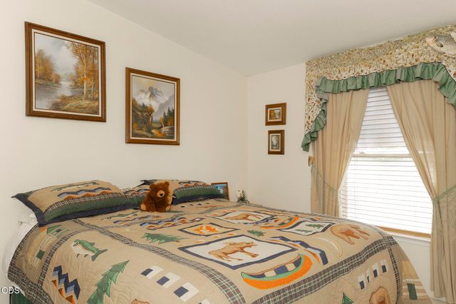 5195 Riverbanks Road, Grants Pass, OR 97527