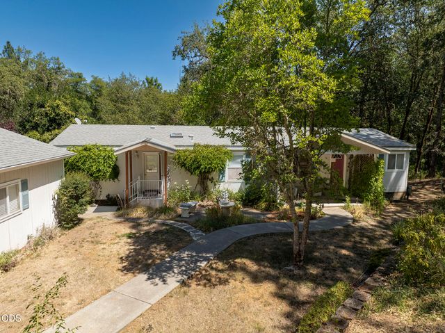 5195 Riverbanks Road, Grants Pass, OR 97527