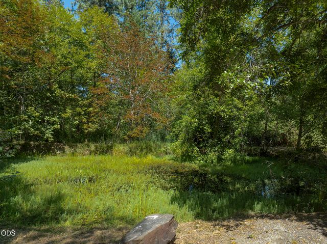 5195 Riverbanks Road, Grants Pass, OR 97527