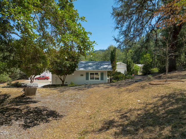 5195 Riverbanks Road, Grants Pass, OR 97527