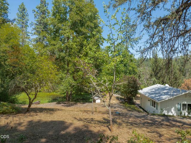 5195 Riverbanks Road, Grants Pass, OR 97527