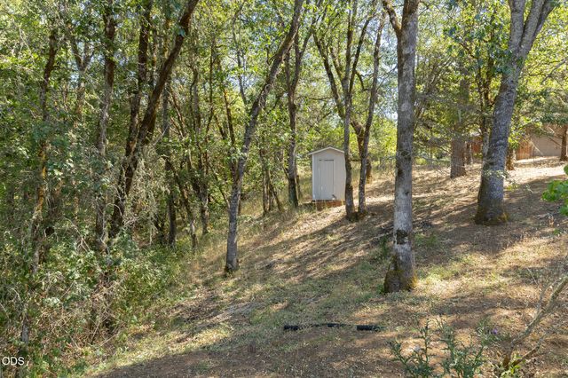 5195 Riverbanks Road, Grants Pass, OR 97527