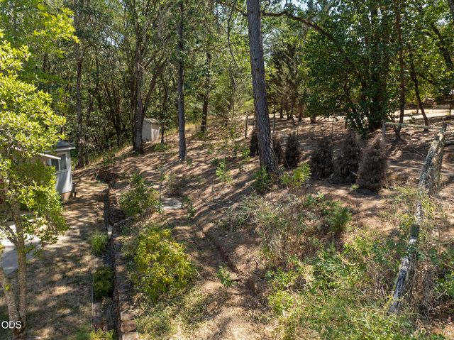 5195 Riverbanks Road, Grants Pass, OR 97527