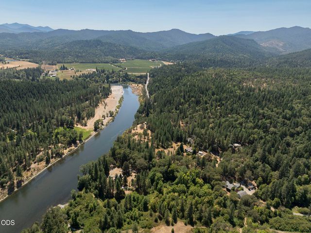 5195 Riverbanks Road, Grants Pass, OR 97527