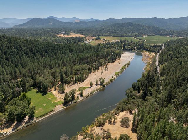 5195 Riverbanks Road, Grants Pass, OR 97527