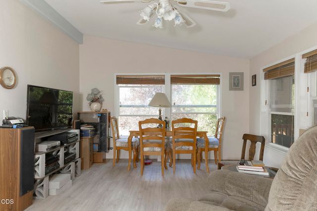 5195 Riverbanks Road, Grants Pass, OR 97527