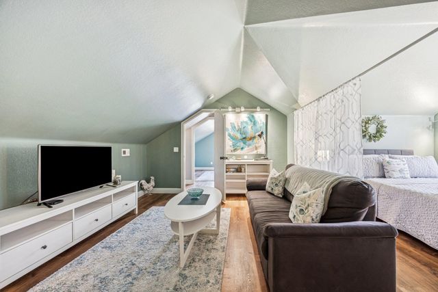 114 Upola CT, Bastrop, TX 78602