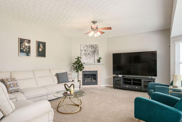 4446 Braithway Street, Hilliard, OH 43026