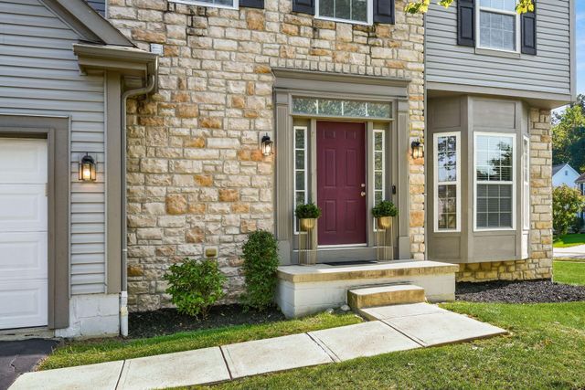 4446 Braithway Street, Hilliard, OH 43026