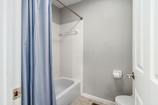 4446 Braithway Street, Hilliard, OH 43026