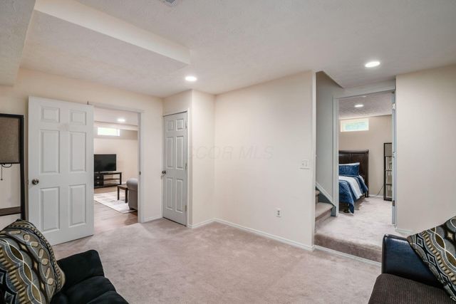 4446 Braithway Street, Hilliard, OH 43026