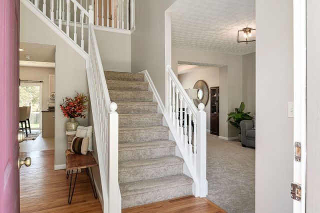 4446 Braithway Street, Hilliard, OH 43026