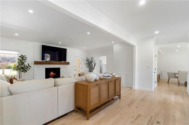 403 Rockbridge Road SW, Lilburn, GA 30047