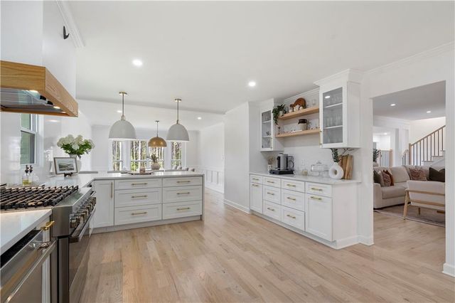 403 Rockbridge Road SW, Lilburn, GA 30047