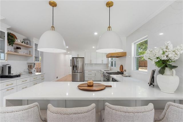 403 Rockbridge Road SW, Lilburn, GA 30047