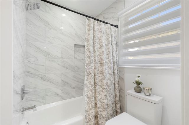 403 Rockbridge Road SW, Lilburn, GA 30047