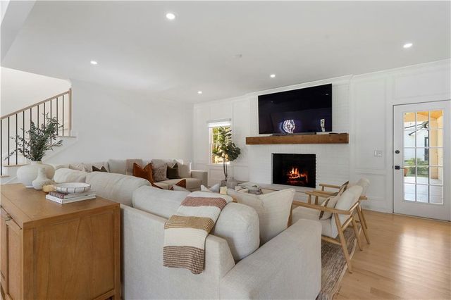 403 Rockbridge Road SW, Lilburn, GA 30047