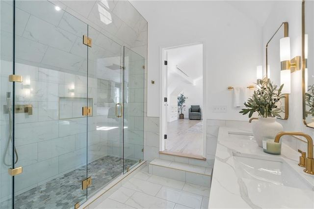 403 Rockbridge Road SW, Lilburn, GA 30047