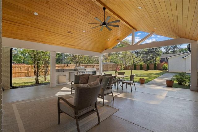 403 Rockbridge Road SW, Lilburn, GA 30047