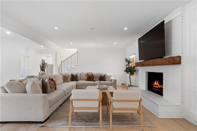 403 Rockbridge Road SW, Lilburn, GA 30047