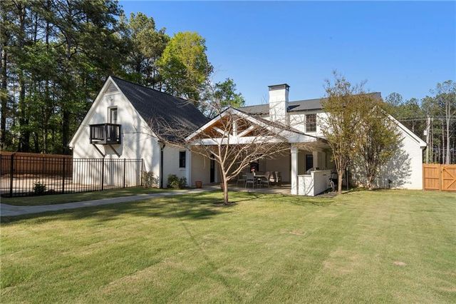 403 Rockbridge Road SW, Lilburn, GA 30047