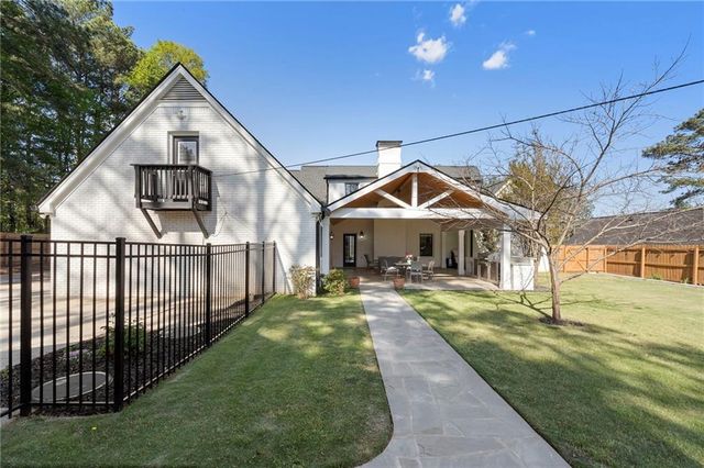 403 Rockbridge Road SW, Lilburn, GA 30047