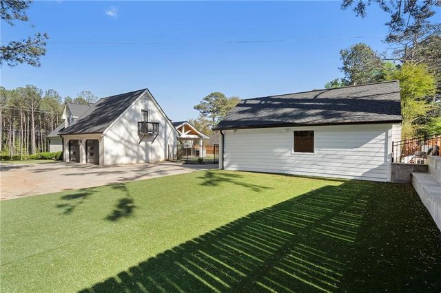 403 Rockbridge Road SW, Lilburn, GA 30047