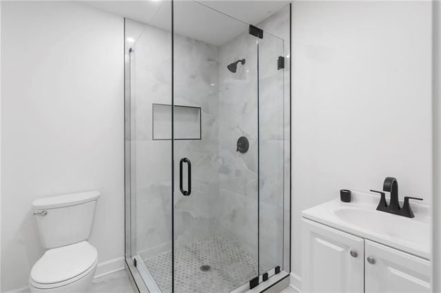 403 Rockbridge Road SW, Lilburn, GA 30047