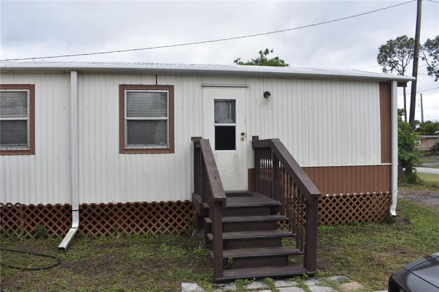 6581 50TH STREET N, Pinellas Park, FL 33781