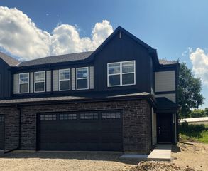 11124 203rd Street W, Lakeville, MN 55044