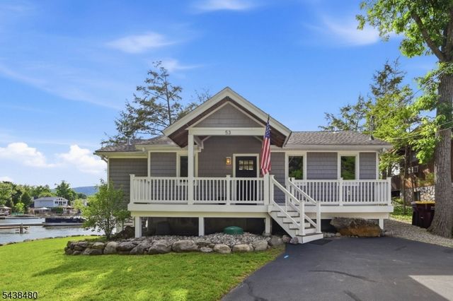 53 Shore Ave, Greenwood Lake, NY 10925
