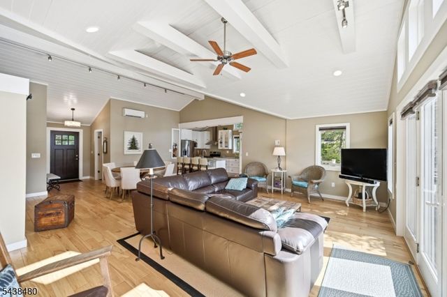 53 Shore Ave, Greenwood Lake, NY 10925