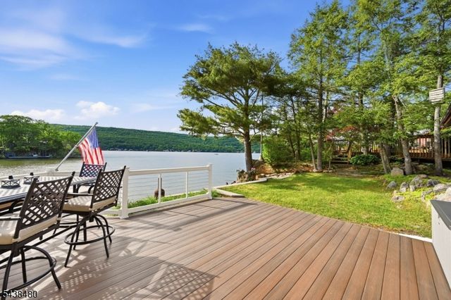 53 Shore Ave, Greenwood Lake, NY 10925
