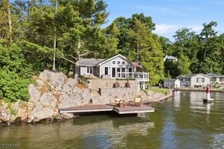 53 Shore Ave, Greenwood Lake, NY 10925