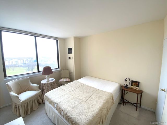 27010 Grand Central Parkway 10X, Floral Park, NY 11005