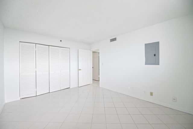 840 Ocean Drive 1005, Juno Beach, FL 33408