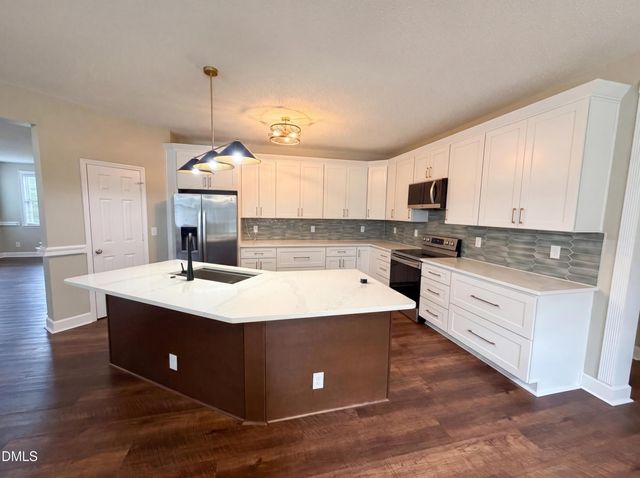 1812 Devonridge Drive, Fuquay Varina, NC 27526
