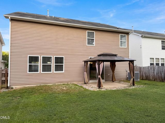 1812 Devonridge Drive, Fuquay Varina, NC 27526