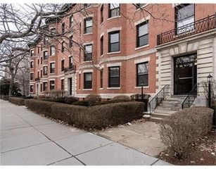 1064 Beacon Street C, Brookline, MA 02446