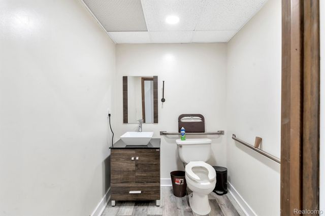 28919 7 Mile Road, Livonia, MI 48152