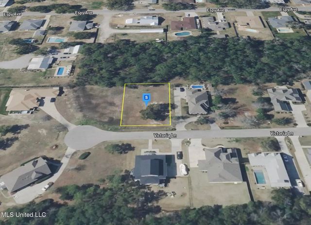 119 Victoria Lane, Pass Christian, MS 39571