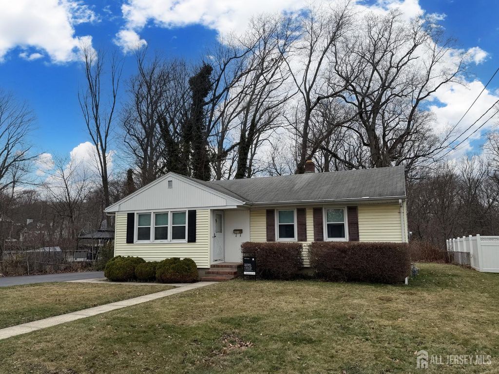 255 Harding Boulevard, Matawan, NJ 07747