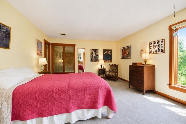 1123 Snipe Ireland Road, Richmond, VT 05477