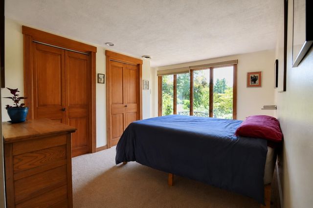 1123 Snipe Ireland Road, Richmond, VT 05477