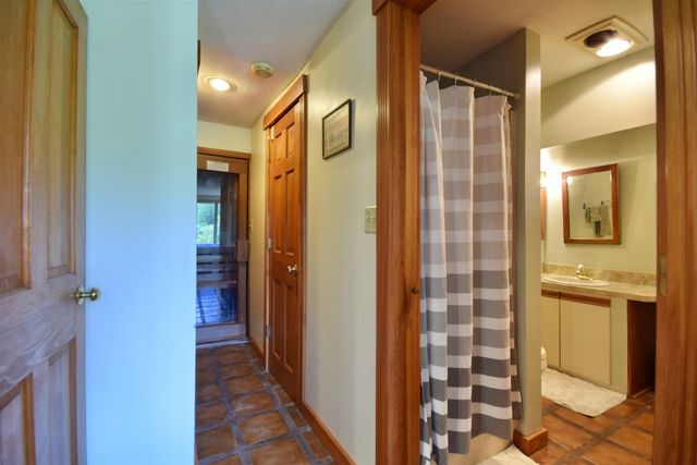 1123 Snipe Ireland Road, Richmond, VT 05477