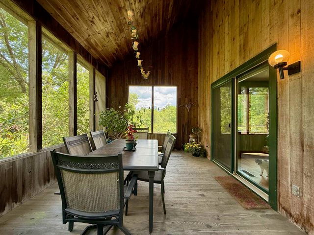 1123 Snipe Ireland Road, Richmond, VT 05477