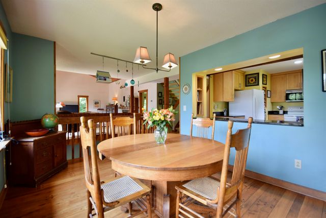1123 Snipe Ireland Road, Richmond, VT 05477