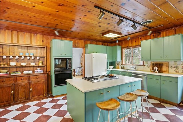 647 Willivee Drive, Decatur, GA 30033