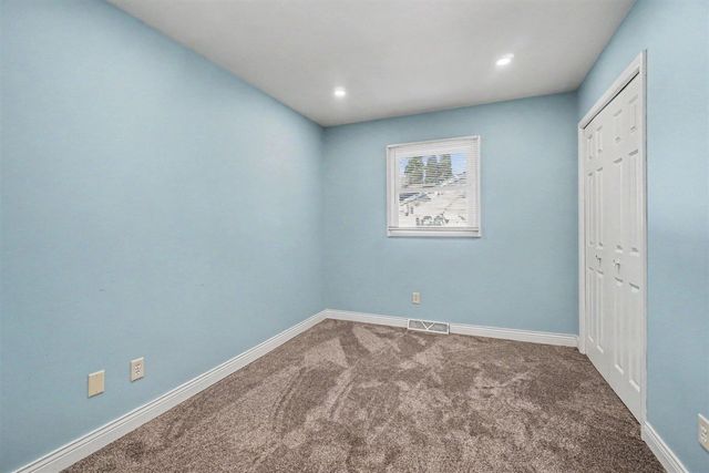 5699 Lamplighter Lane, Kalamazoo, MI 49009