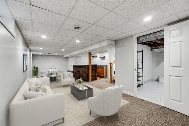 5699 Lamplighter Lane, Kalamazoo, MI 49009